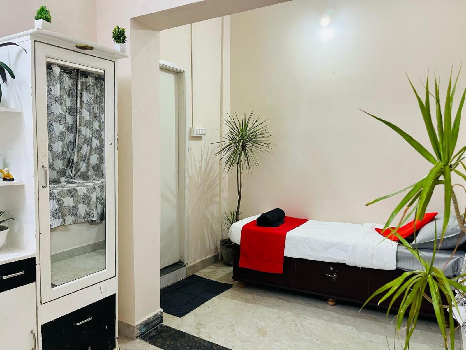 Adh Hazel Wood Hotel Mysore Exterior photo