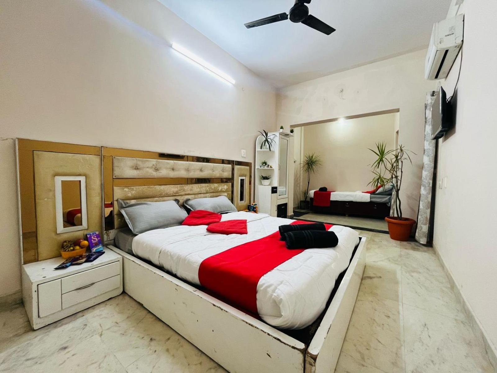 Adh Hazel Wood Hotel Mysore Exterior photo